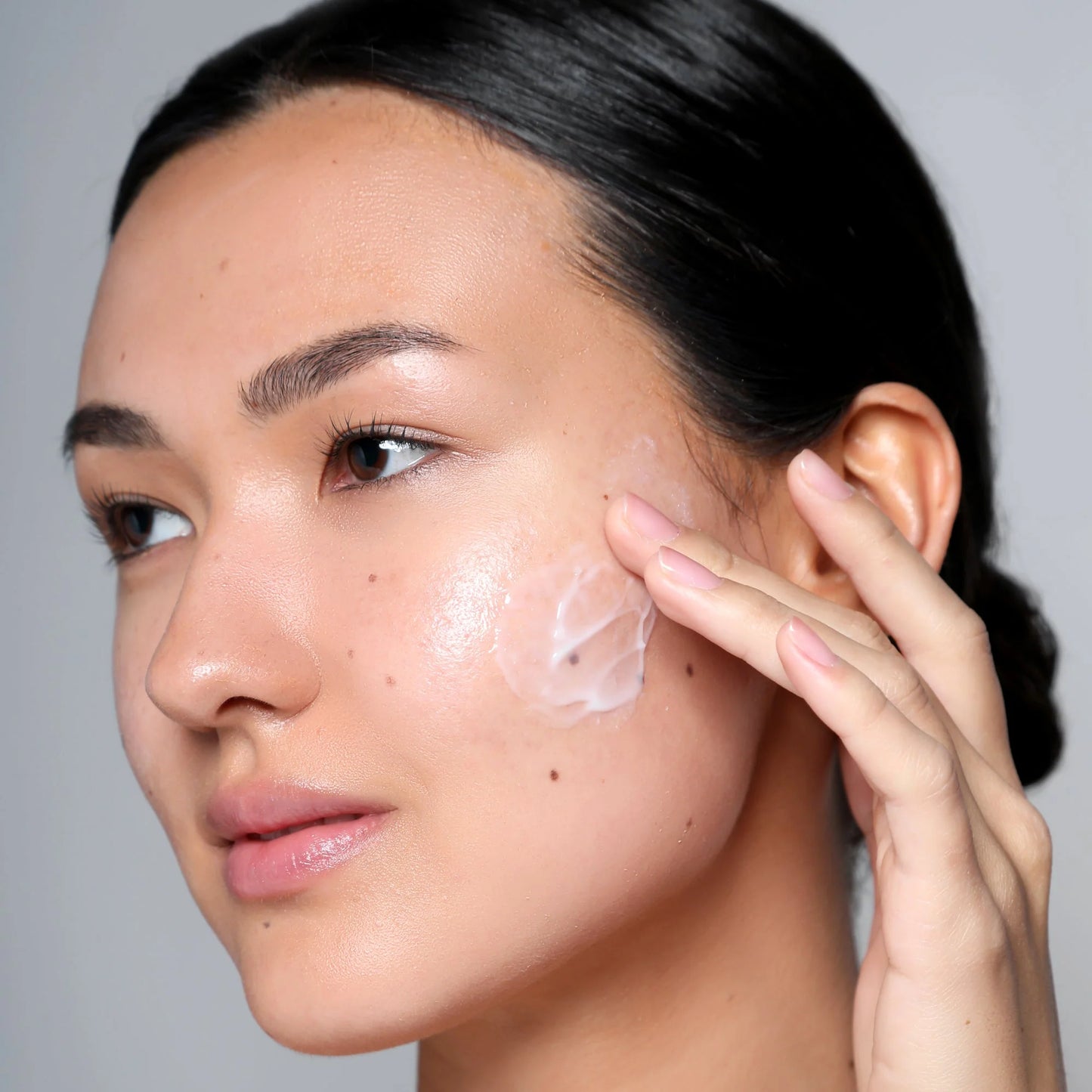 Cosmedix Harmonize Microbiome Boosting Moisturiser for use with retinol, acids and corrective skincare.