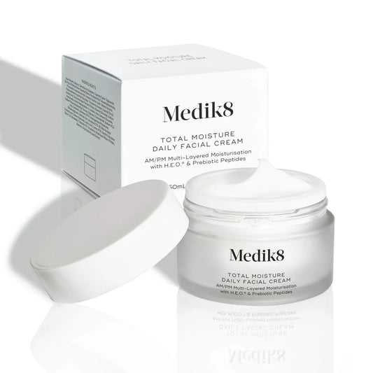 Medik8 Sale. Medik8 Total Moisture Daily Facial Cream is lightweight yet intensely hydrating. This formula provides an optimised blend of moisturisation heroes including multi-weight hyaluronic acid and a unique, barrier-supporting prebiotic peptide to help improve skin in just 1 hour