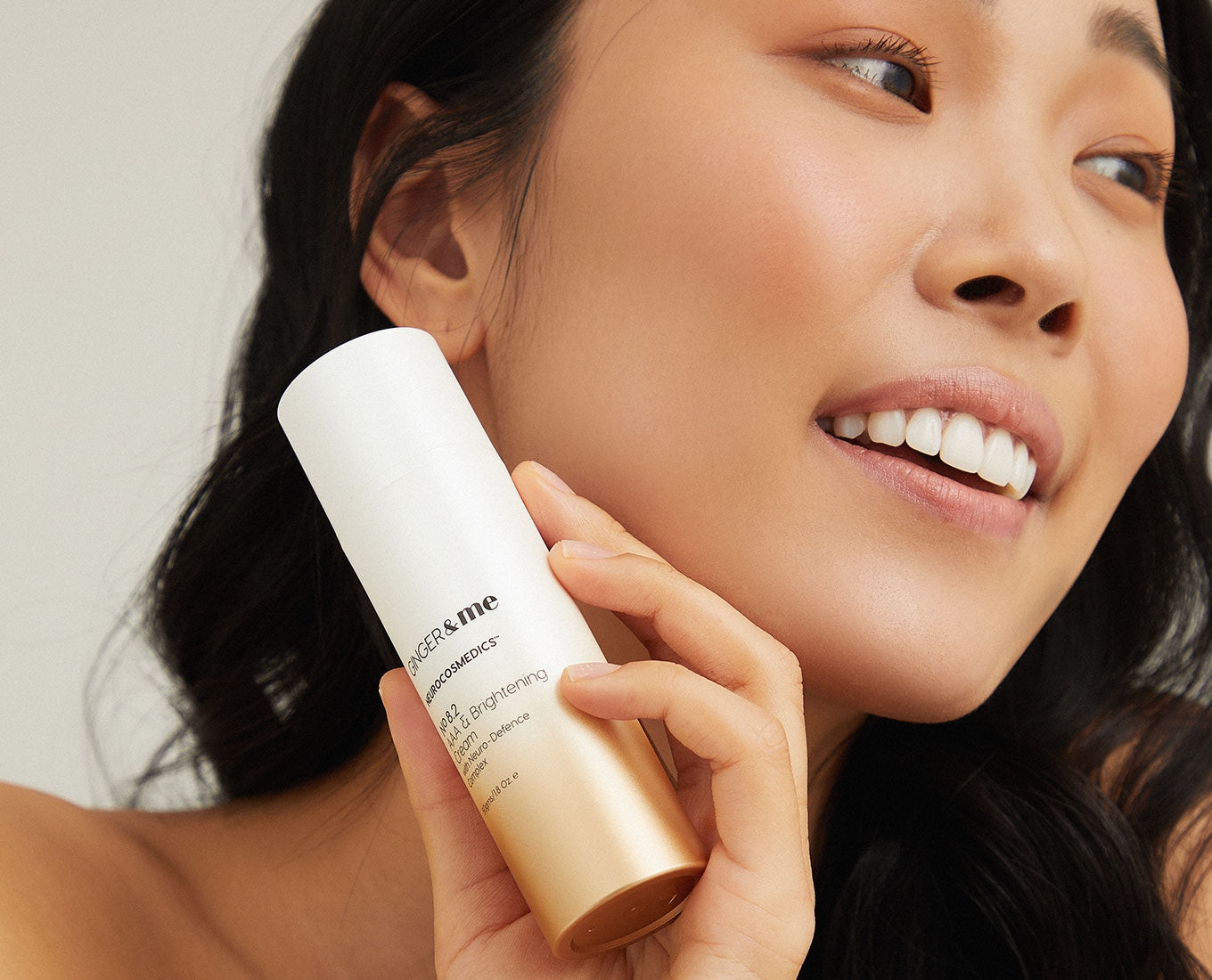 Neurocosmedics Sale. Neurocosmedics AAA & Brightening Cream is suitable for those seeking anti aging and looking to clear pigmentation and uneven skin tone. Neurocosmedics AAA & Brightening Cream contains Olive Oil, Shea Butter, Chicory Root Extract and Jojoba Seed Oil. Neurocosmedics AAA & Brightening Cream will lighten and brighten your complexion while stimulating collagen and elastin formation