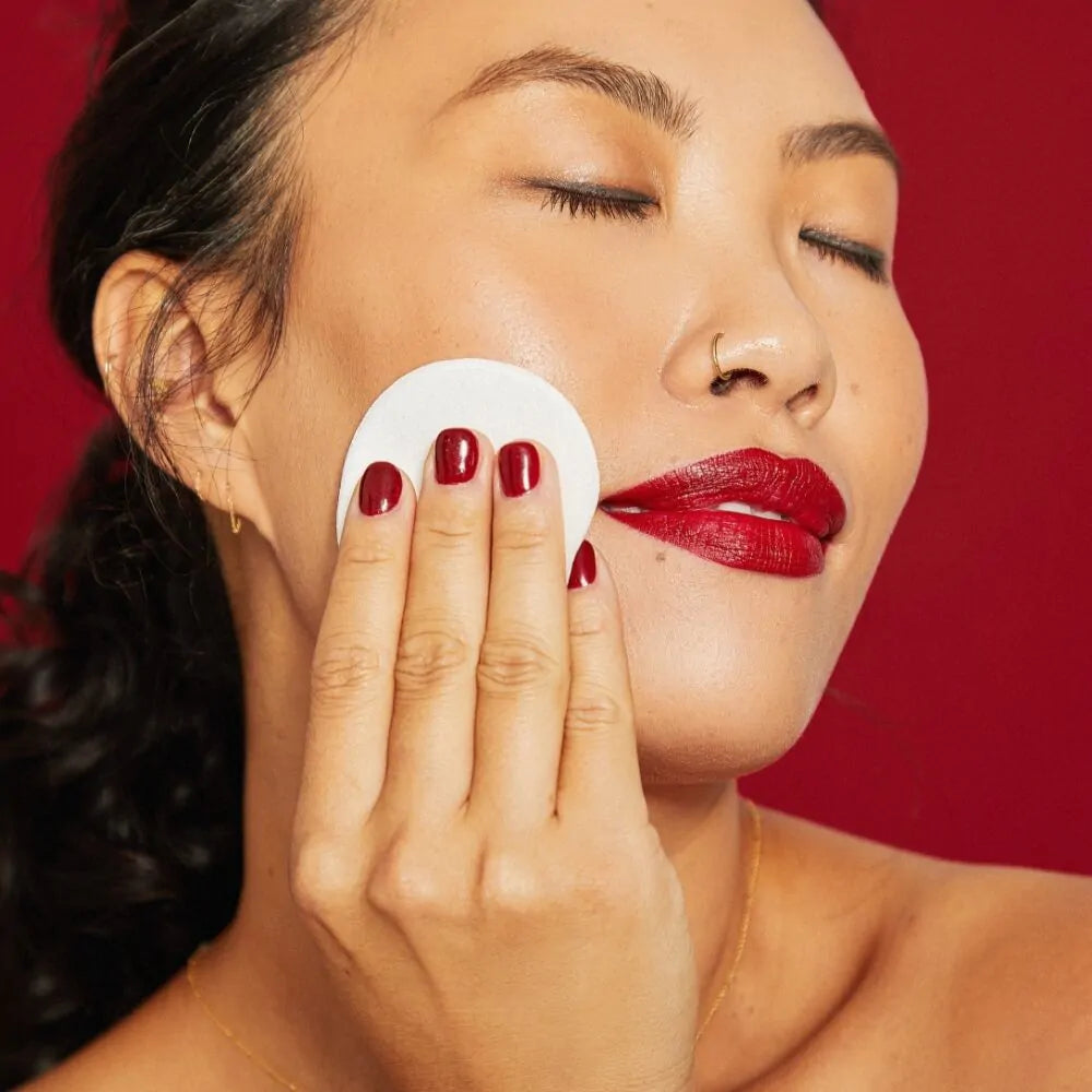 O Cosmedics Sale. O Cosmedics Micellar Cleansing Toner is suitable for all skin types. Perfect as a cleanser or toner. O Cosmedics Micellar Cleansing Toner contains functional actives. Perfect for teenage skin.