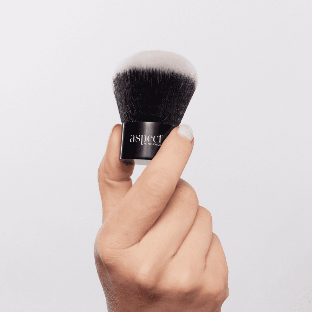 Aspect Minerals Kabuki Brush compact vegan beauty tool for precise powder application and flawless mineral makeup blending.
