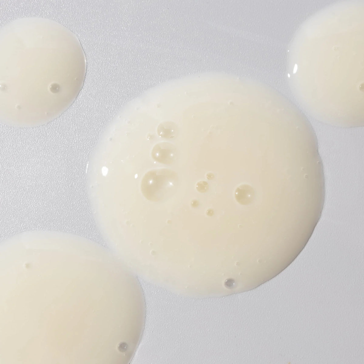 Cosmedix Affirm Antioxidant Firming Serum hydrating formula for smoother, more resilient skin.