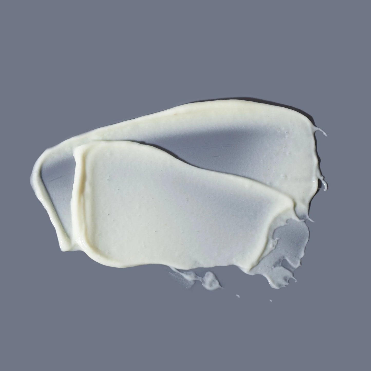 Cosmedix Elite Duo-A silky cream texture formulated with retinoids and barrier-supporting ingredients.