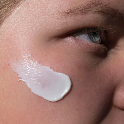 Cosmedix Restore Moisture-Rich Mask with sodium hyaluronate for plumping hydration and barrier support.