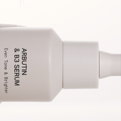 INSKIN.CO Arbutin & B3 Serum close up highlighting gentle brightening serum for discolouration and skin clarity.