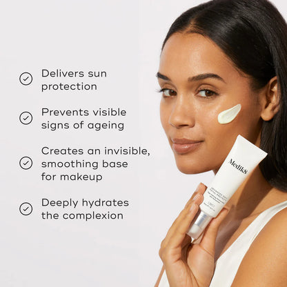 Medik8 Sale. Medik8 Advanced Day Total Protect Anti Aging Moisturiser with sunscreen. Contains multi weight Hyaluronic acid
