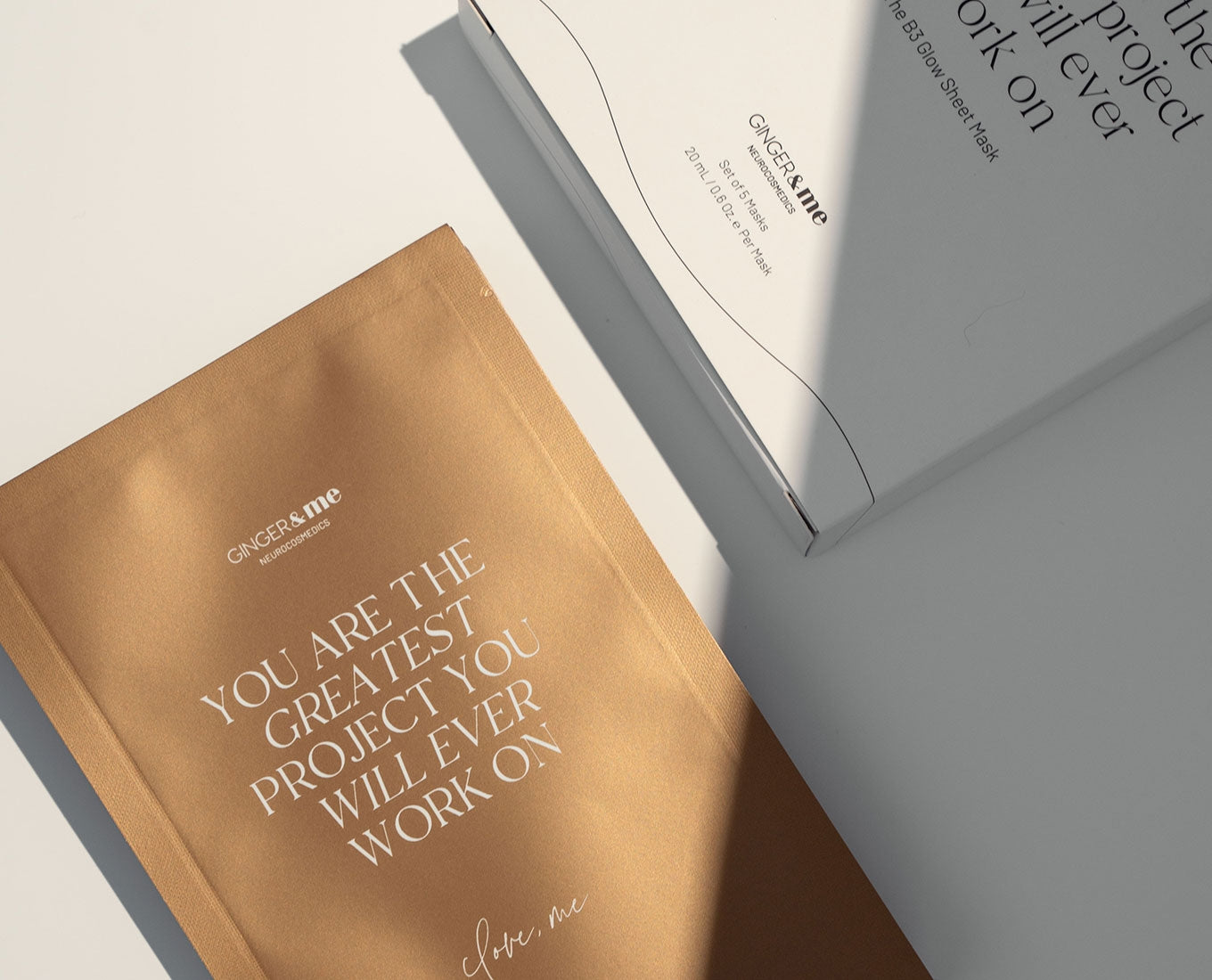 Neurocosmedics Sale. Neurocosmedics B3 Glow Sheet Mask is suitable for almost all skin types. Neurocosmedics B3 Glow Sheet Mask contains Niacinamide, Chamomile Extract, Fennel Seed Extract and Soybean Oil. Neurocosmedics B3 Glow Sheet Mask will brighten your complexion, increase hydration and give your skin a radiant glow.