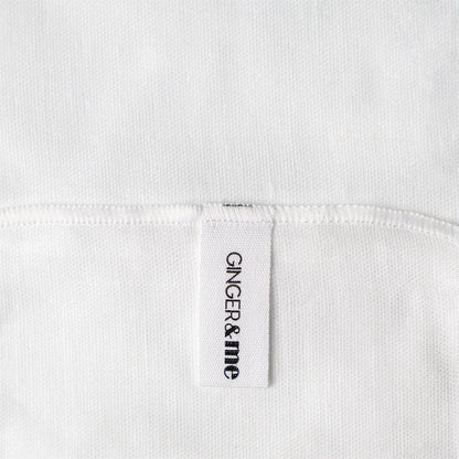 Neurocosmedics Sale. Neurocosmedics Muslin Cleansing Cloth is suitable for all skin types. Neurocosmedics Muslin Cleansing Cloth is made with 100% Cotton Muslin Cloth. Neurocosmedics Muslin Cleansing Cloth will melt away makeup, dirt, and pollution with your choice of cleanser and then remove using a warm Muslin Cleansing Cloth. These cloths are machine washable and reusable