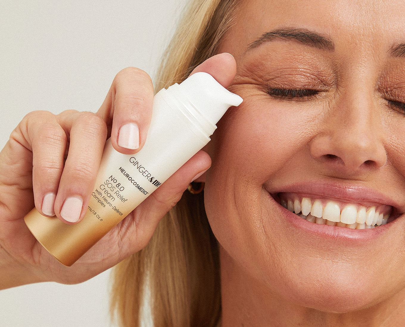 Neurocosmedics Sale. Neurocosmedics SOS Relief Cream is suitable for most skin types. Neurocosmedics SOS Relief Cream contains Shea Butter, Olive Oil, Date Seed Extract and Jojoba Leaf Extract. Neurocosmedics SOS Relief Cream offers calming, healing and strengthening to even the most compromised skin.