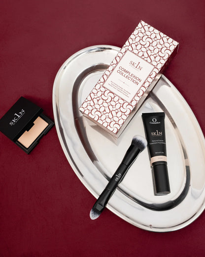 O Cosmedics 1SKIN Complexion Collection with O Cosmedics 1SKIN Natural Fusion Treatment Foundation in Ivory, O Cosmedics 1SKIN BLUR Translucent Powder and FREE O Cosmedics 1SKIN Ultimate Makeup Brush, a luxury Christmas makeup gift.