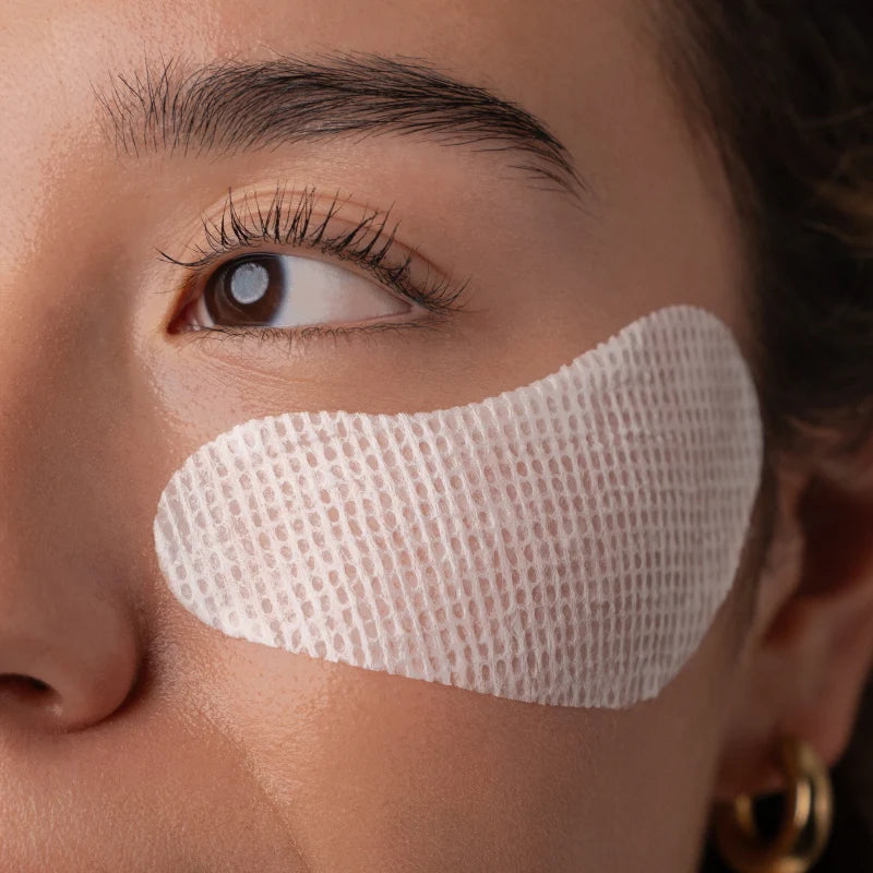 O Cosmedics No Baggage Native Collagen Eye Mask second-skin treatment for fine lines, crepiness and dehydrated under-eyes.