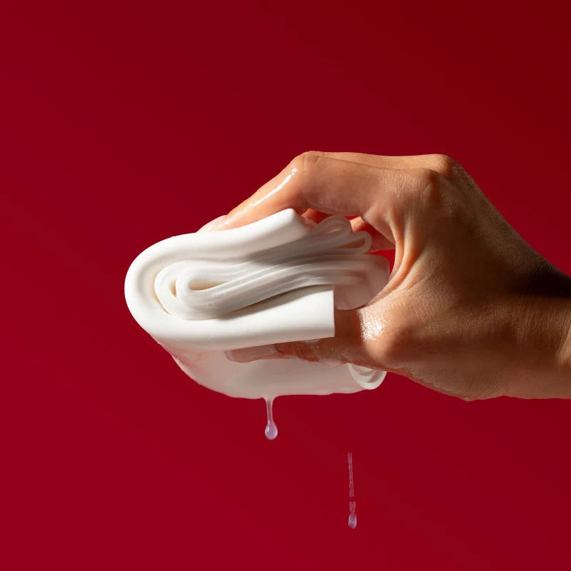 O Cosmedics The Skin Shammy quick-drying reusable cleansing cloth for hygienic everyday skincare and makeup removal.