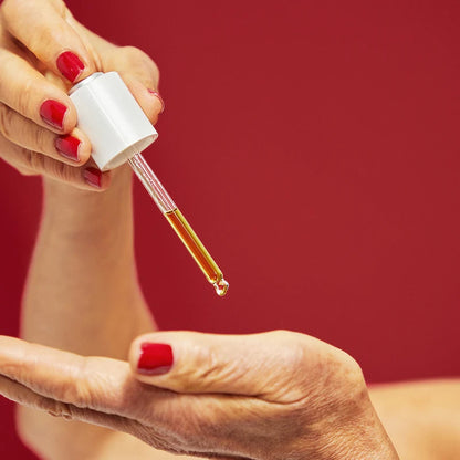 O Cosmedics Vitamin C Hemp Seed Oil 30ml dropper application for brightening, antioxidant and nourishing skin support.