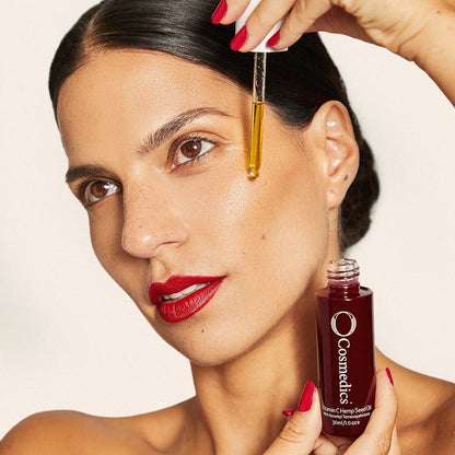 O Cosmedics Vitamin C Hemp Seed Oil 30ml for dry, dehydrated skin with nourishing Vitamin C and Hemp Seed Oil.