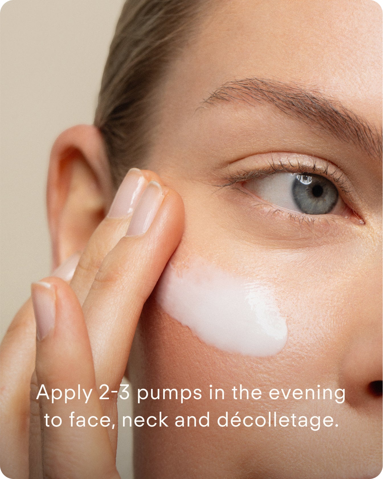 Ultraceuticals A Renewal Retinome Facial Serum Mild evening vitamin A treatment for progressive skin renewal across the face, neck and décolletage.