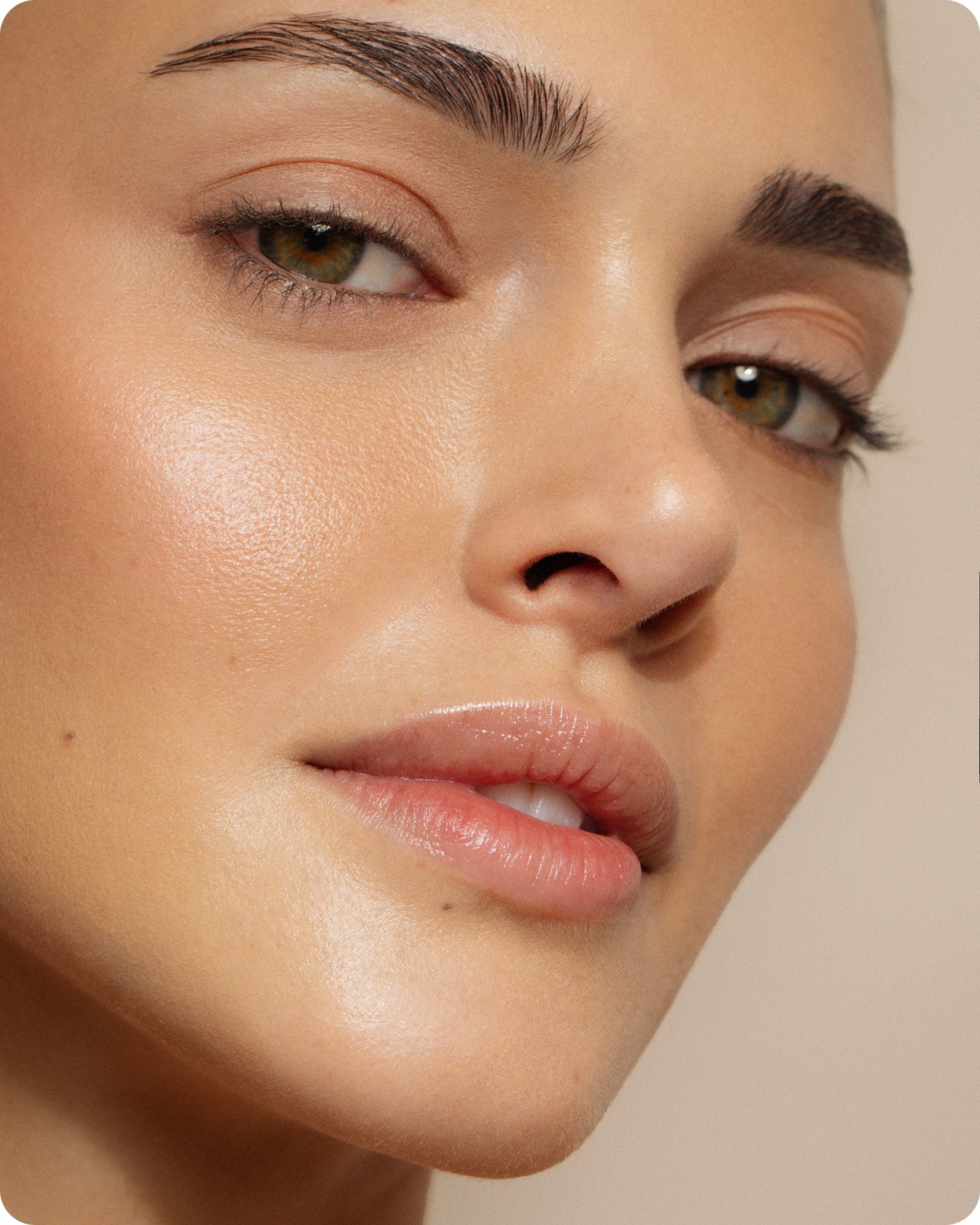 Ultraceuticals B2 Hydrating Hydrogel Serum Mask Single for luminous, refreshed skin and post-treatment hydration support.