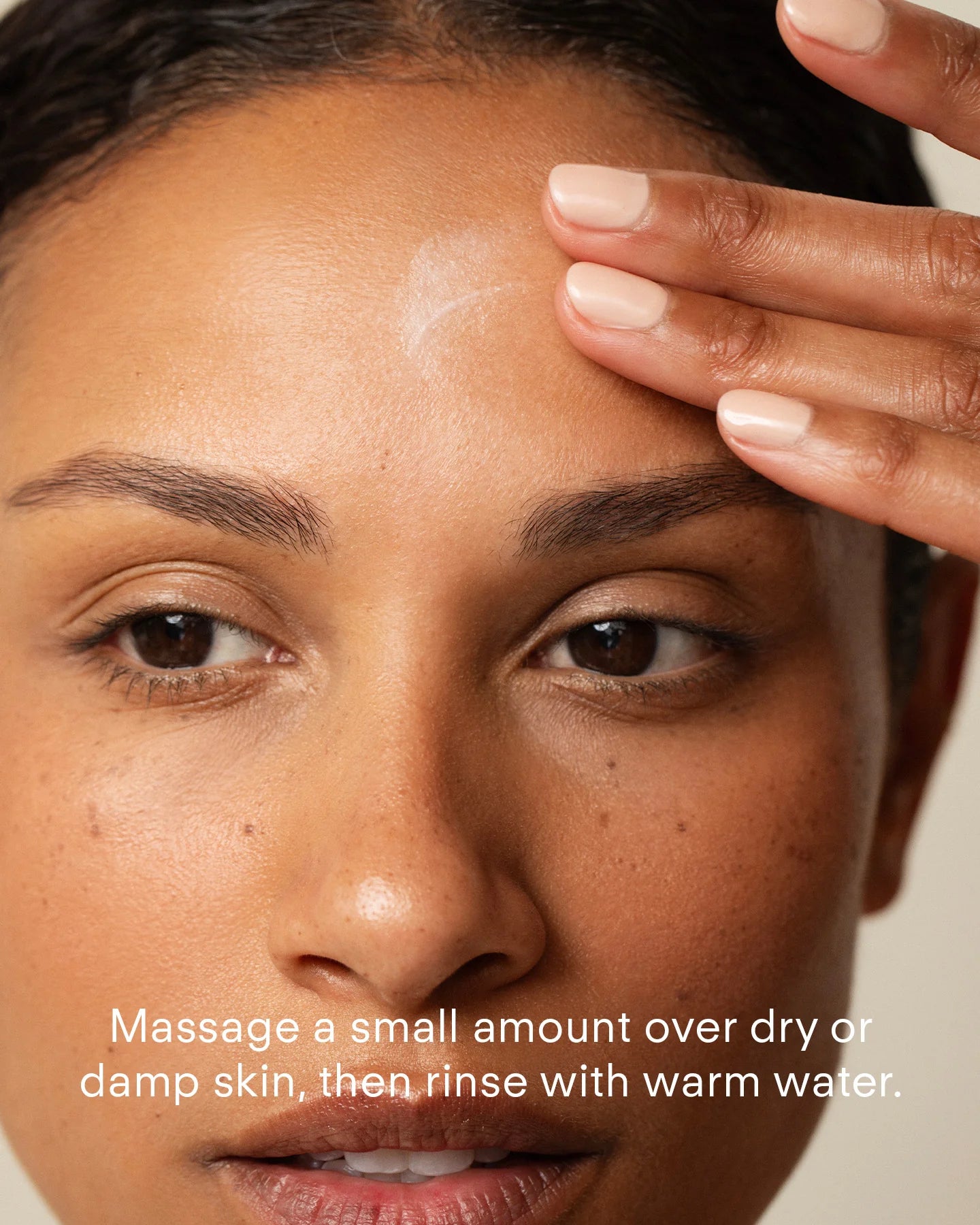 Ultraceuticals Calm Restore Sensitive Skin Facial Cleanser for calm, hydrated and comfortable skin after cleansing.