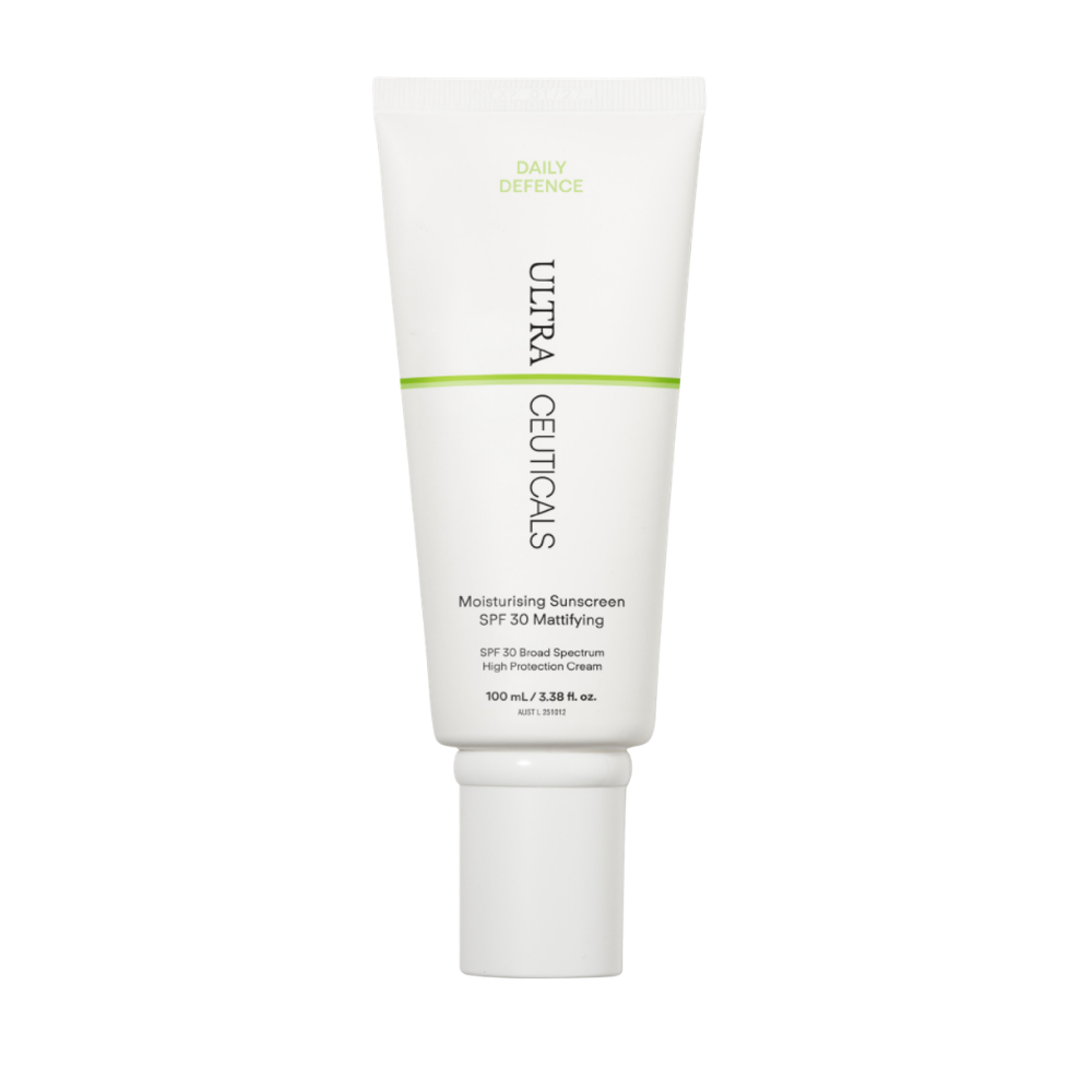 Ultraceuticals Daily Defence Moisturising Sunscreen SPF 30 Mattifying for lightweight broad-spectrum sun protection, hydration and shine control.