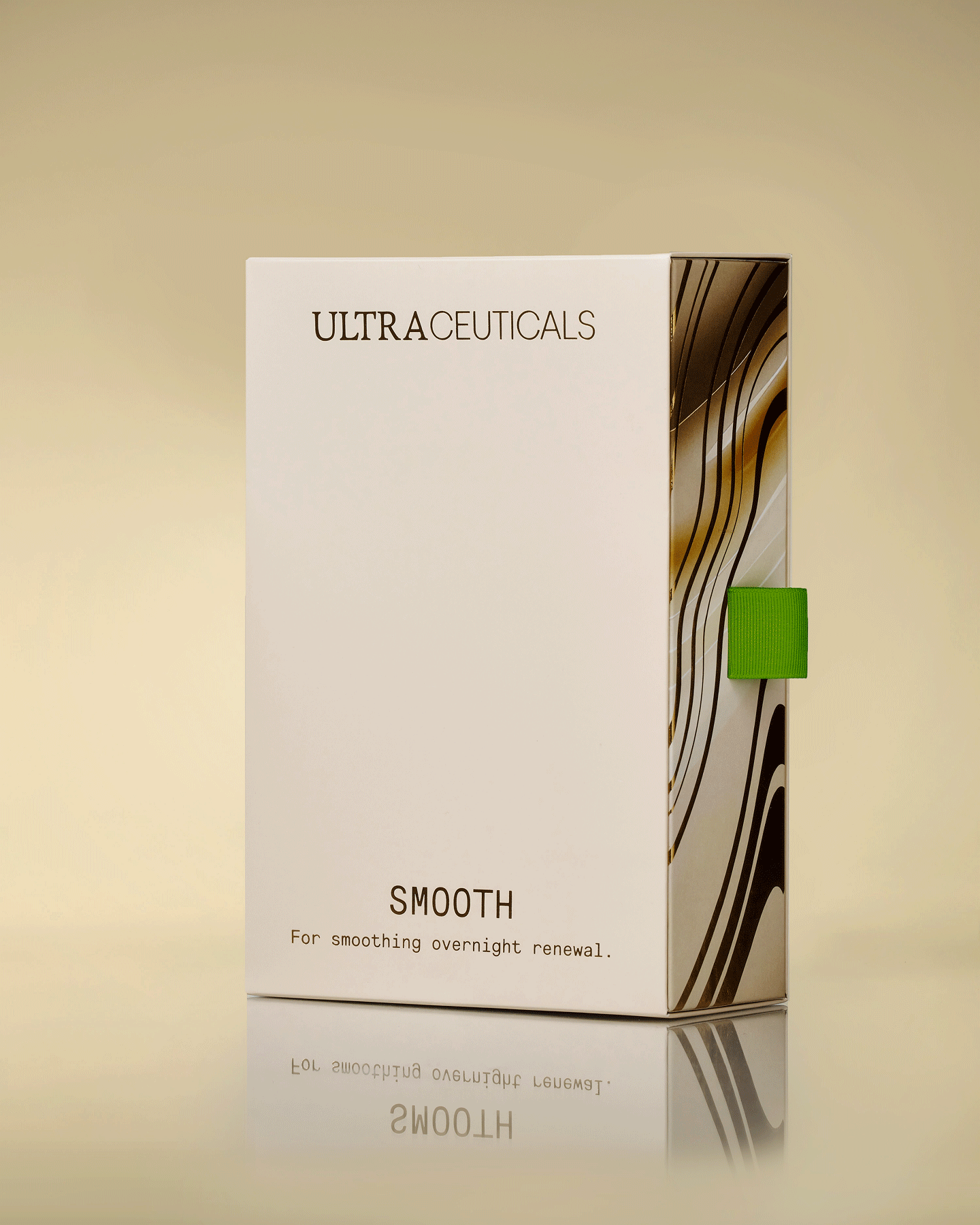 Ultraceuticals Smooth Holiday Gift Set, a limited-edition Christmas skincare gift featuring advanced Vitamin A eye treatment and overnight recovery cream for visible signs of ageing.