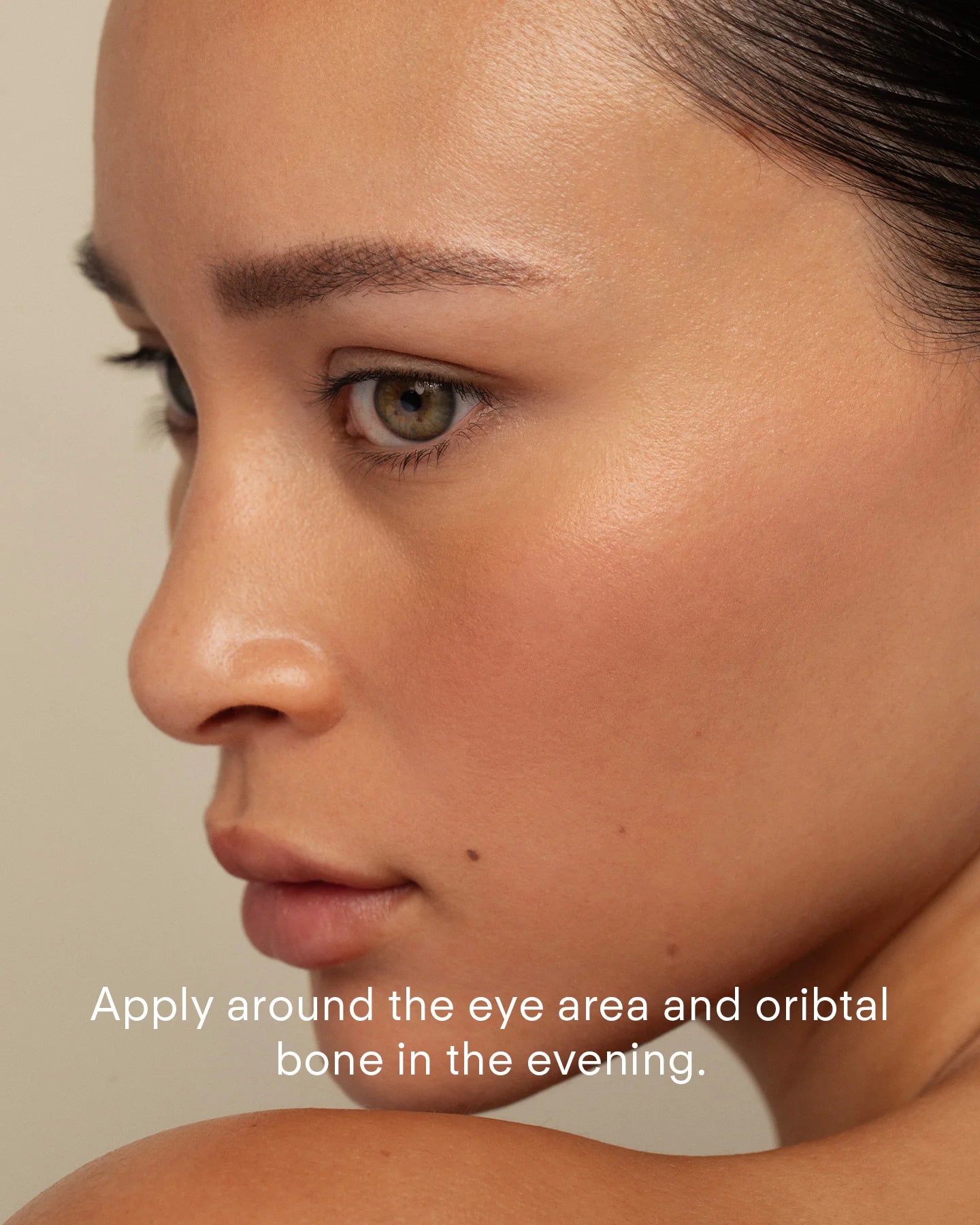 Ultraceuticals Ultra A Perfecting Eye Cream lightweight night eye treatment for smoother brighter and more youthful-looking eyes.