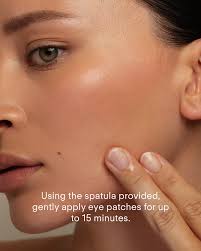 Ultraceuticals Ultra B² Hydrating Eye Mask intensive under-eye treatment to hydrate, brighten and refresh tired-looking eyes in up to 15 minutes.