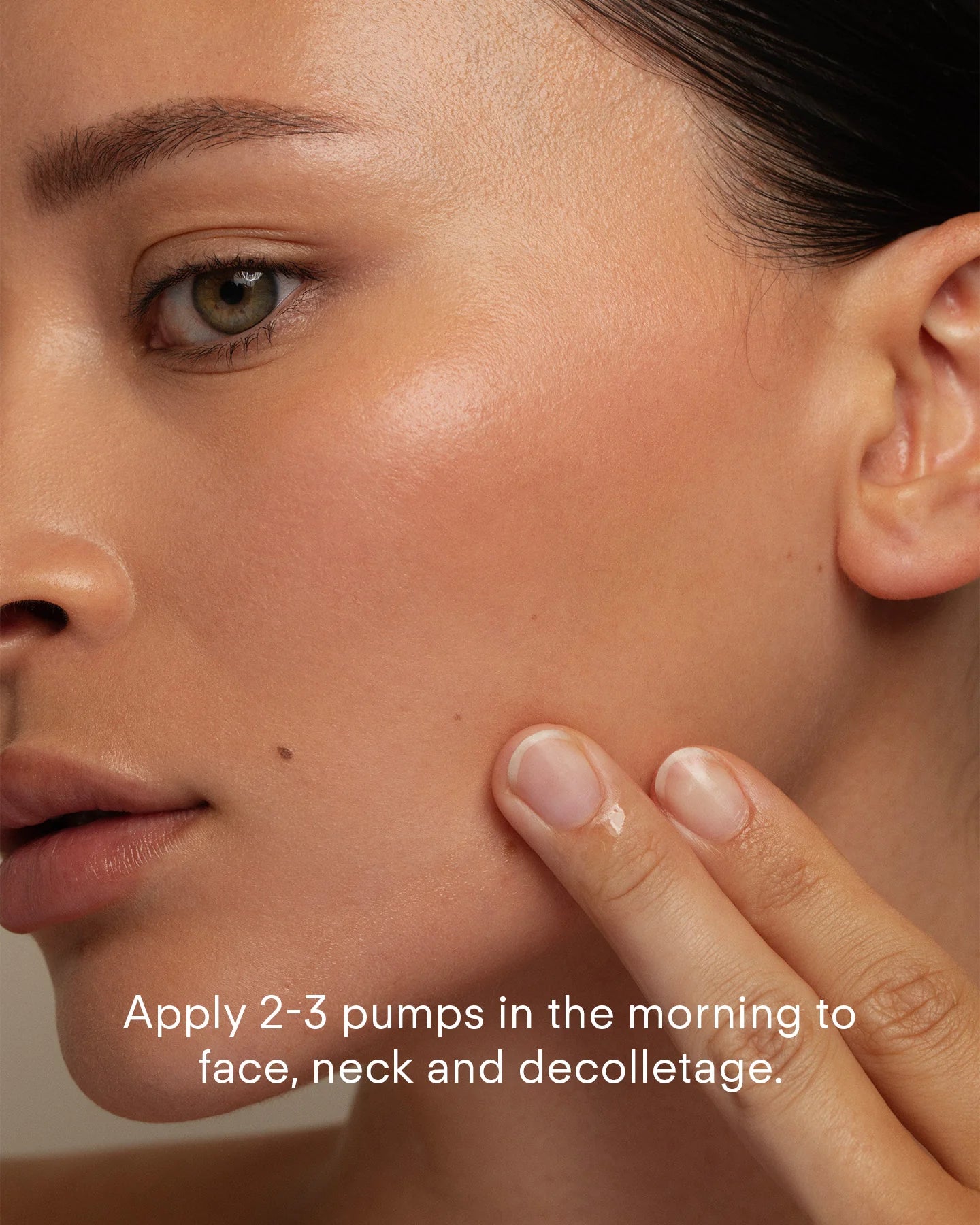 Ultraceuticals Ultra Brightening Serum Mild morning application to face neck and decolletage for gentle skin brightening and clarity support.