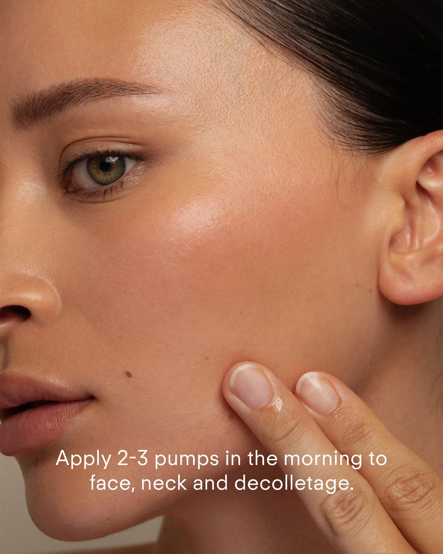Ultraceuticals Ultra C Firming Concentrate how to use in the morning on face neck and decolletage.