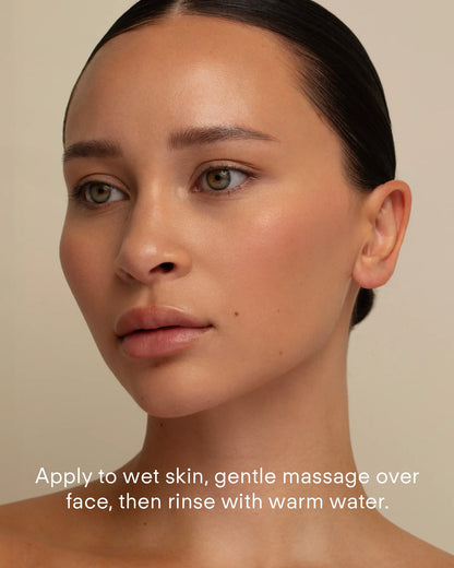 Ultraceuticals Ultra Hydrating Milk Cleanser for gentle cleansing, soft hydrated skin and daily comfort without stripping.